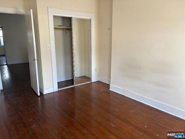 94 Elm Road, Newark, NJ 07105