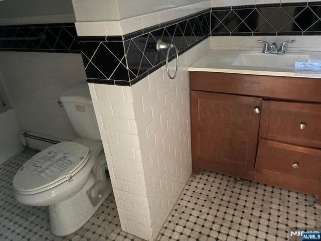 94 Elm Road, Newark, NJ 07105
