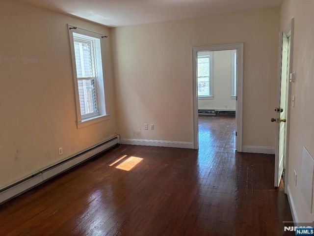 94 Elm Road, Newark, NJ 07105