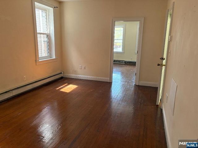 94 Elm Road, Newark, NJ 07105