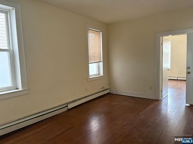 94 Elm Road, Newark, NJ 07105