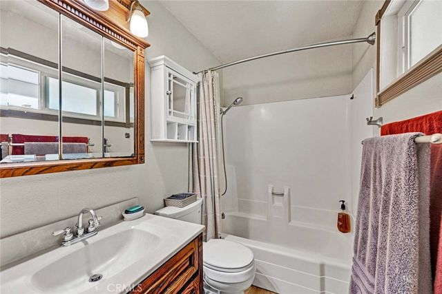 2717 Leatherwood Court, Riverside, CA 92504