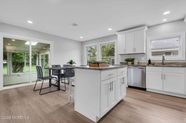 331 Saint Thomas Drive, Toms River, NJ 08757