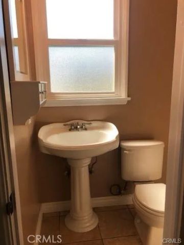 19345 Santa Rita Street, Tarzana, CA 91356