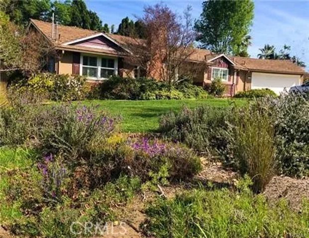 19345 Santa Rita Street, Tarzana, CA 91356