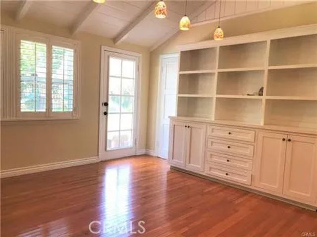 19345 Santa Rita Street, Tarzana, CA 91356