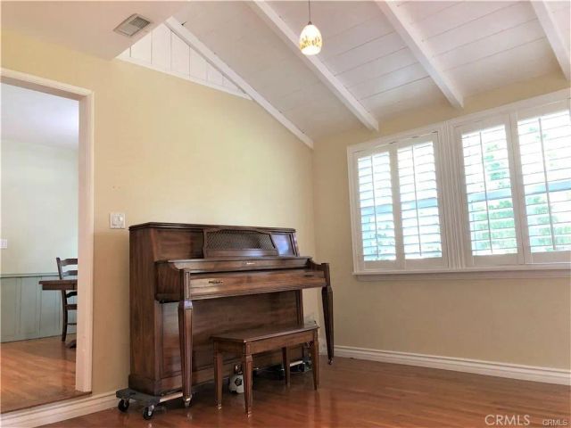 19345 Santa Rita Street, Tarzana, CA 91356