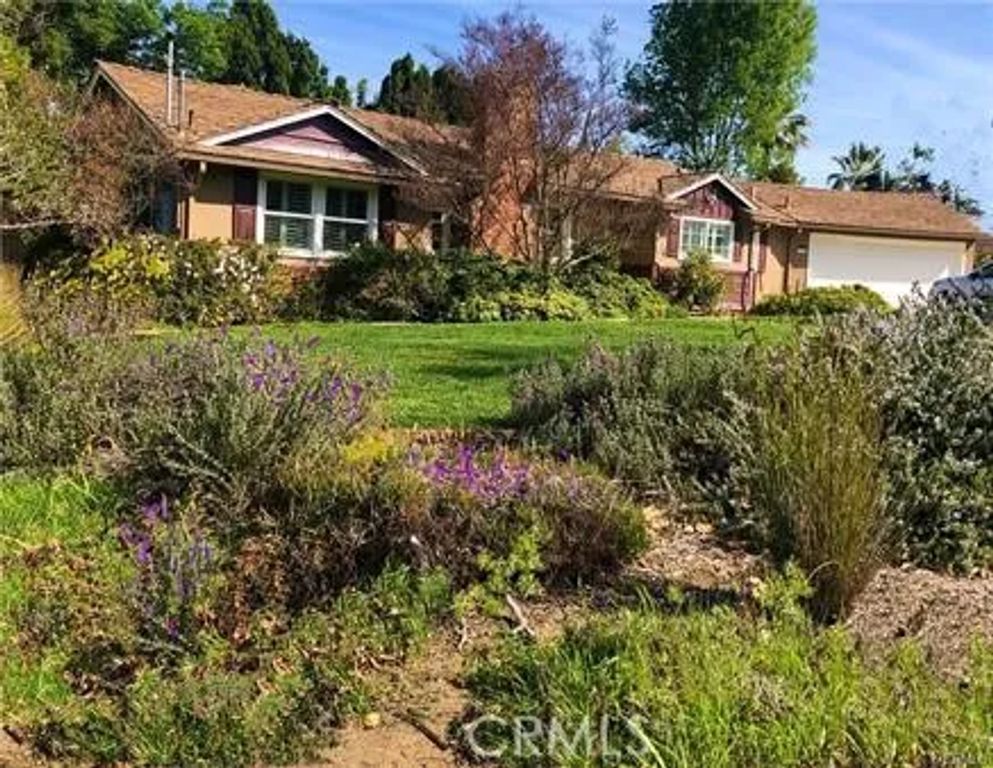 19345 Santa Rita Street, Tarzana, CA 91356
