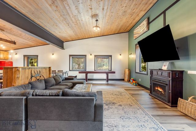 454 Grouse Ridge Drive, Gallatin Gateway, MT 59730