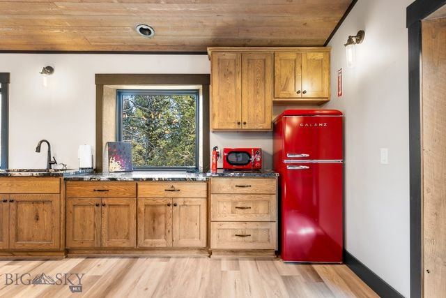 454 Grouse Ridge Drive, Gallatin Gateway, MT 59730