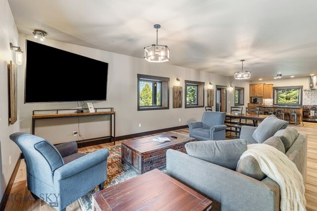 454 Grouse Ridge Drive, Gallatin Gateway, MT 59730