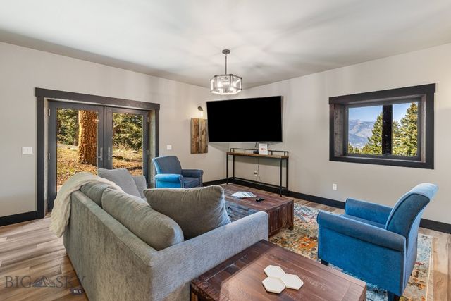 454 Grouse Ridge Drive, Gallatin Gateway, MT 59730