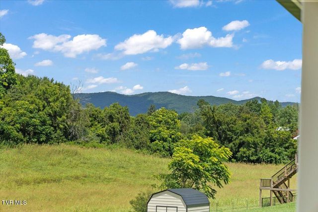 260 Old Charity Hill Road, Elizabethton, TN 37643