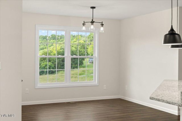 260 Old Charity Hill Road, Elizabethton, TN 37643