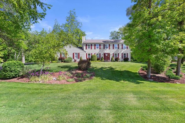 19740 Timberline DRIVE, Brookfield, WI 53045