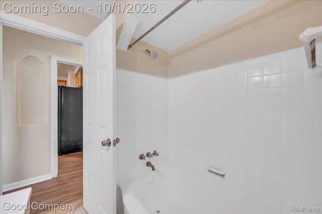 361 Elizabeth Lake Road, Pontiac, MI 48341