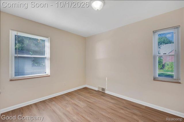 361 Elizabeth Lake Road, Pontiac, MI 48341