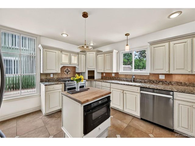 1623 N Weber St, Colorado Springs, CO 80907