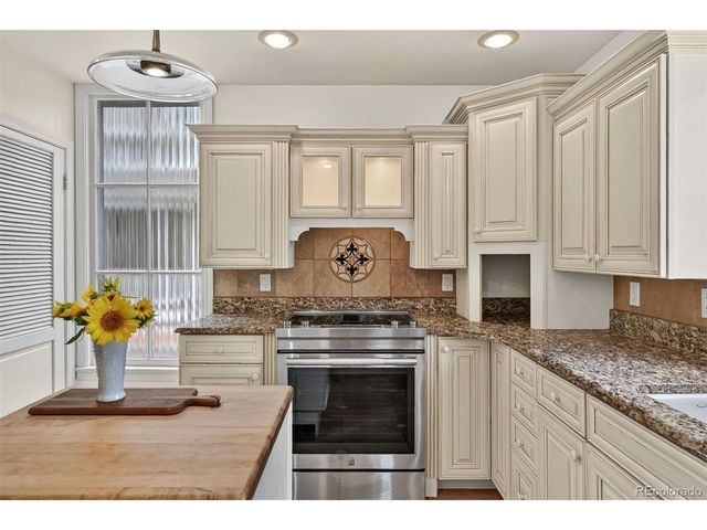 1623 N Weber St, Colorado Springs, CO 80907