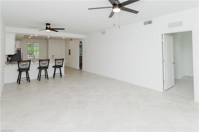 18411 COPPERHEAD CT N 325, Lehigh Acres, FL 33936