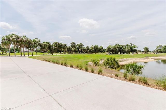 18411 COPPERHEAD CT N 325, Lehigh Acres, FL 33936