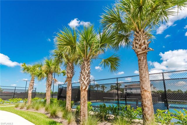 18411 COPPERHEAD CT N 325, Lehigh Acres, FL 33936