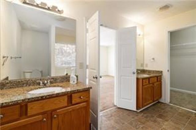 2413 Tolliver Hills Ln, Ellenwood, GA 30294