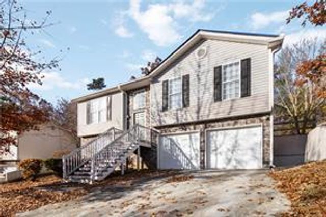 2413 Tolliver Hills Ln, Ellenwood, GA 30294