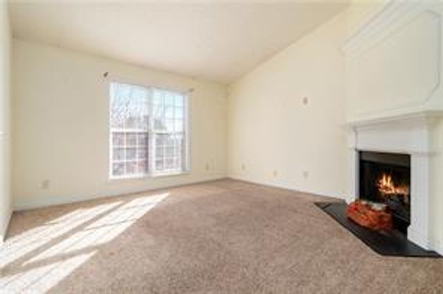 2413 Tolliver Hills Ln, Ellenwood, GA 30294