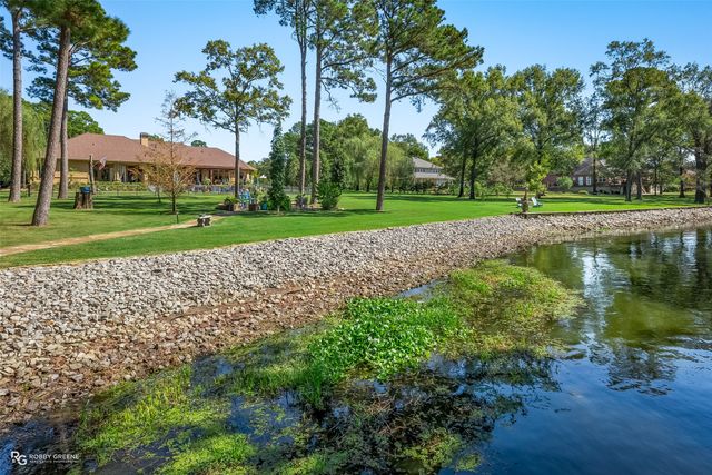 2002 N Cross Drive, Shreveport, LA 71107