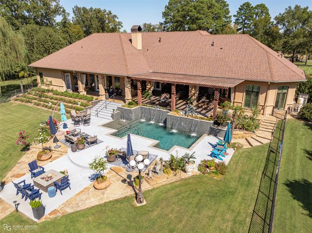 2002 N Cross Drive, Shreveport, LA 71107