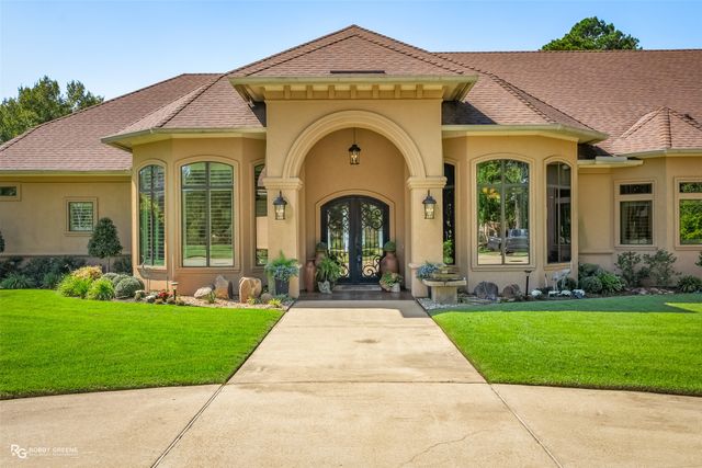 2002 N Cross Drive, Shreveport, LA 71107