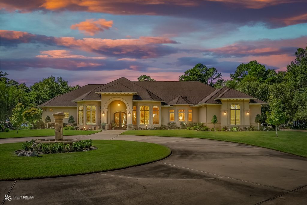 2002 N Cross Drive, Shreveport, LA 71107