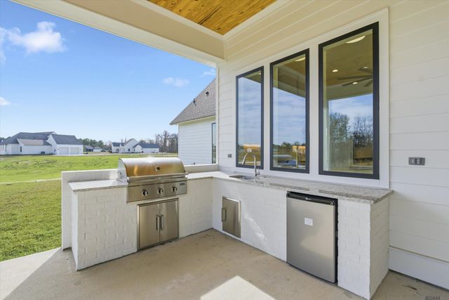 43256 Collyns Cove, Prairieville, LA 70769