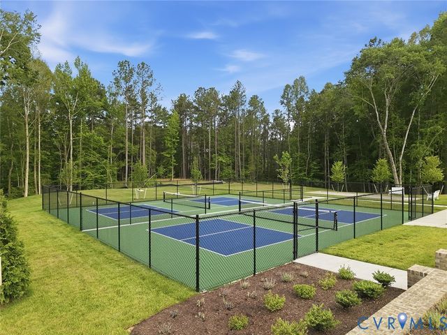 16848 Creek Parke Dr, Moseley, VA 23120