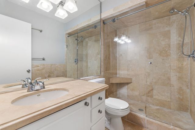 5928 Sandhurst Lane 227, Dallas, TX 75206