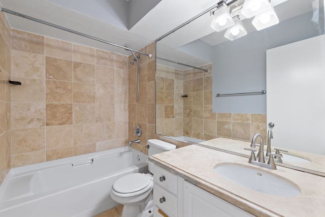 5928 Sandhurst Lane 227, Dallas, TX 75206