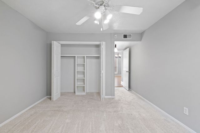 5928 Sandhurst Lane 227, Dallas, TX 75206