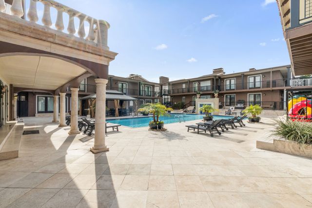 5928 Sandhurst Lane 227, Dallas, TX 75206