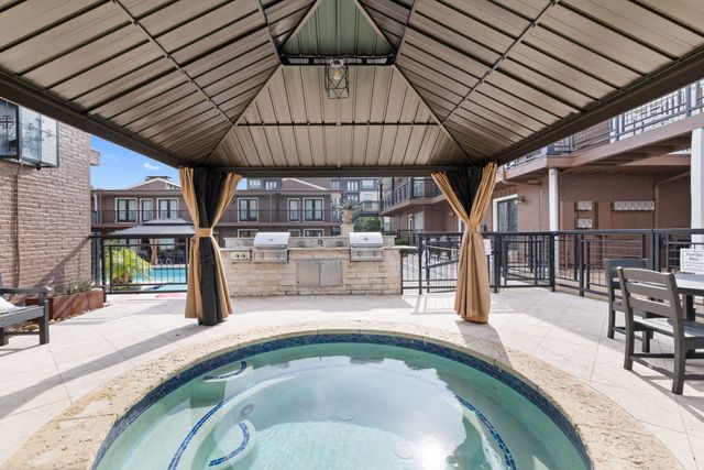 5928 Sandhurst Lane 227, Dallas, TX 75206