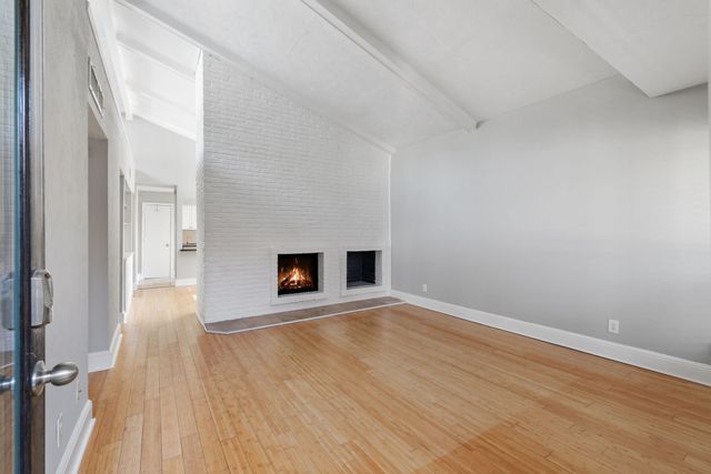 5928 Sandhurst Lane 227, Dallas, TX 75206