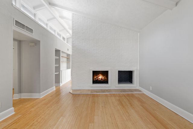 5928 Sandhurst Lane 227, Dallas, TX 75206