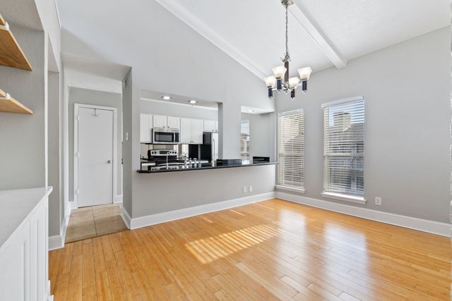 5928 Sandhurst Lane 227, Dallas, TX 75206