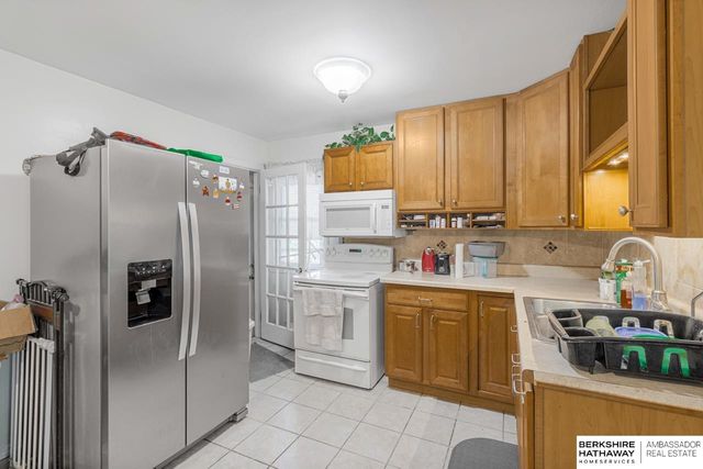 3017 Huntington Avenue, Omaha, NE 68112