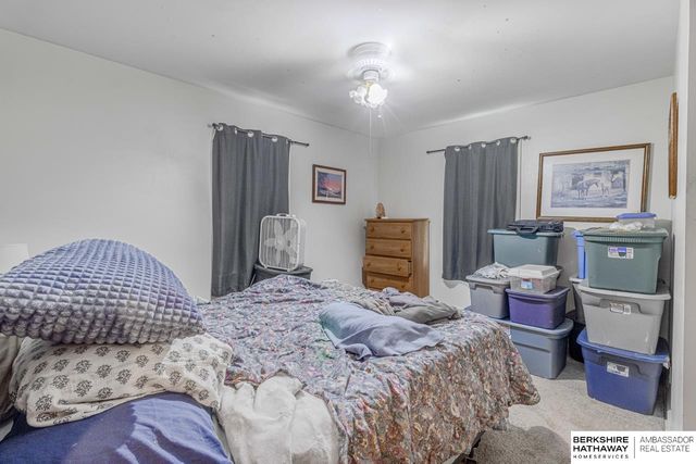 3017 Huntington Avenue, Omaha, NE 68112