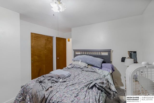 3017 Huntington Avenue, Omaha, NE 68112
