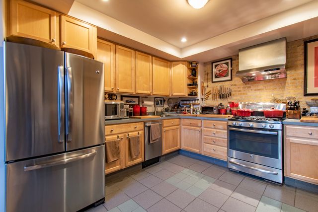 2144 Ashland Avenue 3, Evanston, IL 60201