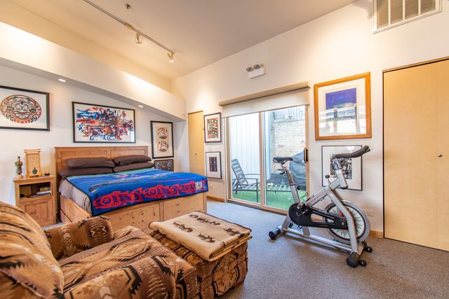 2144 Ashland Avenue 3, Evanston, IL 60201