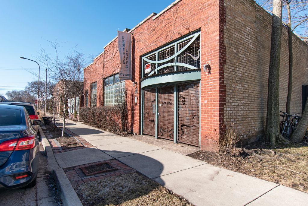 2144 Ashland Avenue 3, Evanston, IL 60201