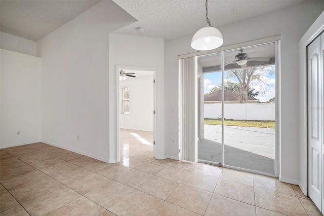 930 GRAND CANYON DRIVE, Valrico, FL 33594